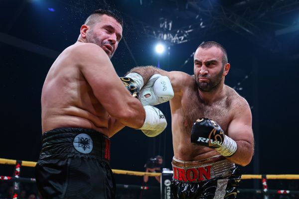 ГАССИЕВ И СОСЕД ПО ДАЧЕ