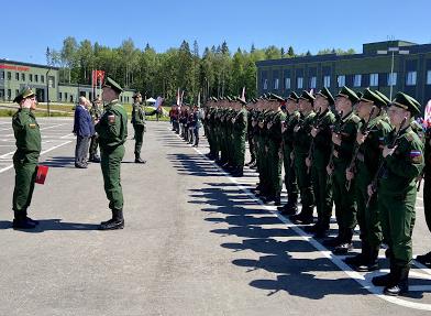 Первый заместитель генерального секретаря Федерации бокса России Татьяна Кириенко приняла участие в церемонии приведения к Военной присяге новобранцев ЦСКА