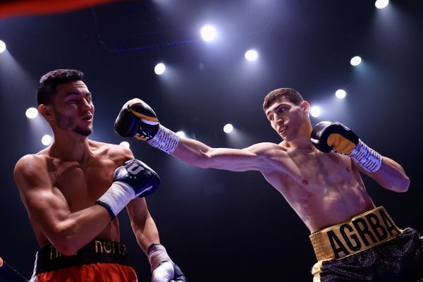 Харитон Агрба одержал пятую победу на профессиональном ринге