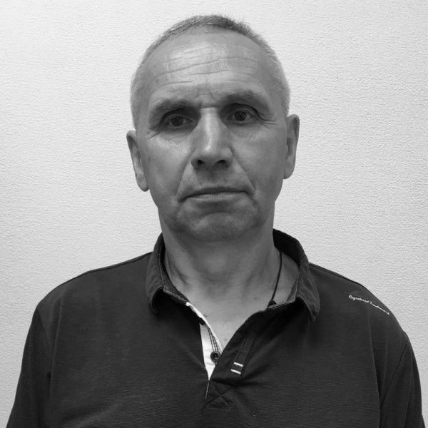 Умер Александр Духанин