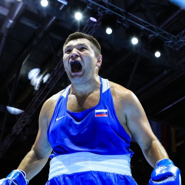 Максим Бабанин одержал третью победу на профессиональном ринге