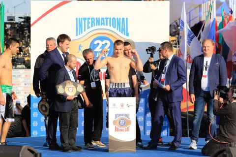 Состоялась церемония взвешивания боксерского шоу на Красной площади