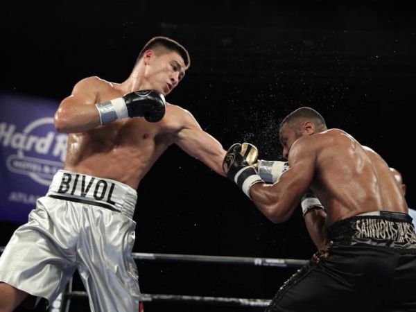 Боксеры-профессионалы Дмитрий Бивол, Денис Лебедев, Сергей Кузьмин и Евгений Тищенко одержали победы 