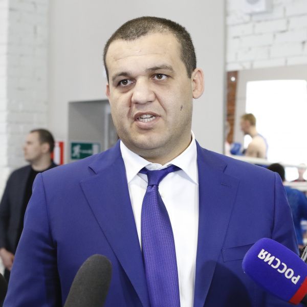 Умар Кремлёв обратился с поздравительной речью ко всем боксерам в Международный день бокса 