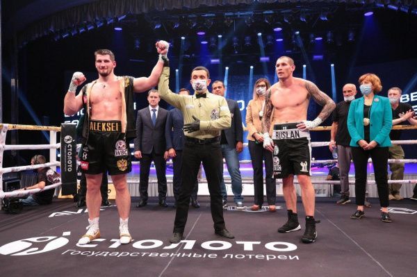 Победа Алексея Папина над Русланом Файфером и другие результаты турнира в Казани