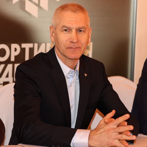 Министр спорта РФ Олег Матыцин поздравил Альберта Батыргазиева с золотом Олимпийских игр, а Глеба Бакши – с бронзой 