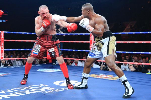 Егоров, Папин и Тищенко одержали победы в Екатеринбурге, Кудряшов уступил Макабу 