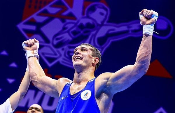 Марк Петровский: "Давно хотел попробовать себя по профессионалам, но карьеру в олимпийском боксе ни в коем случае не оставляю"