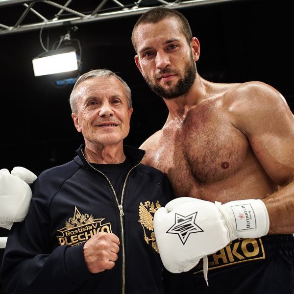 Александр Зимин: «Валуев побеждал одной левой, а Поветкин должен бить как Тайсон»