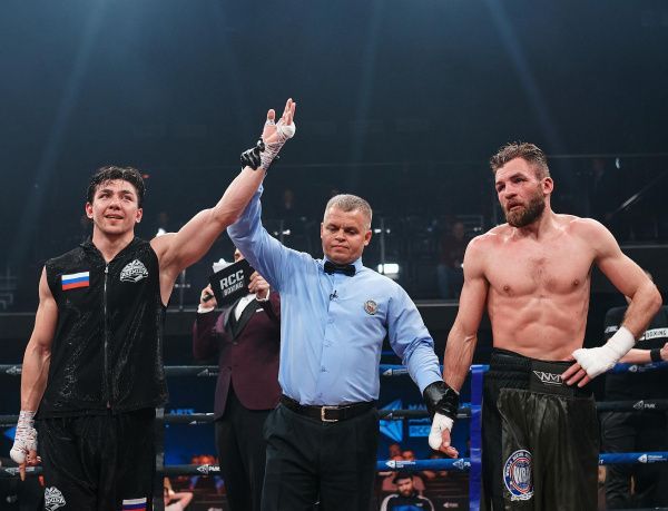 Вадим Туков в Екатеринбурге победил Николая Веселова