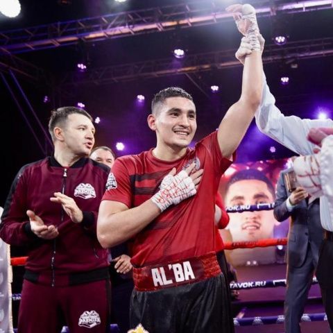 Альберт Батыргазиев победил Гаджиалиева на турнире в Москве 