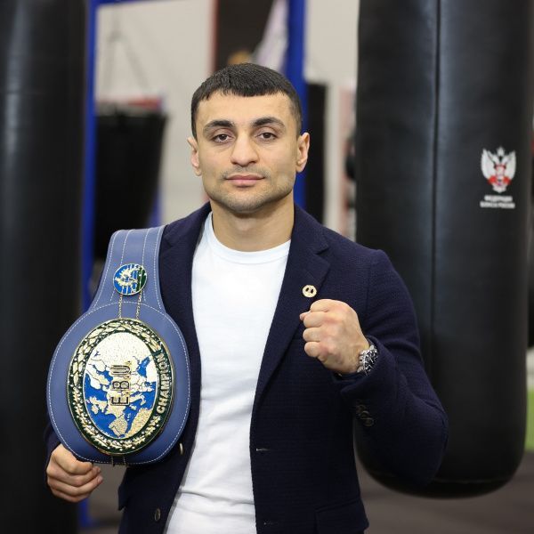 Давид Аванесян и Вёрджил Ортис проведут претендентский бой по версии WBC