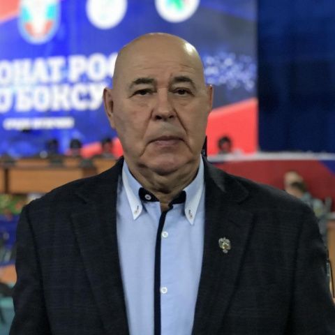 Поздравляем Михаила Будкина