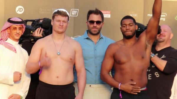 Александр Поветкин оказался тяжелее Майкла Хантера накануне их боя в Саудовской Аравии