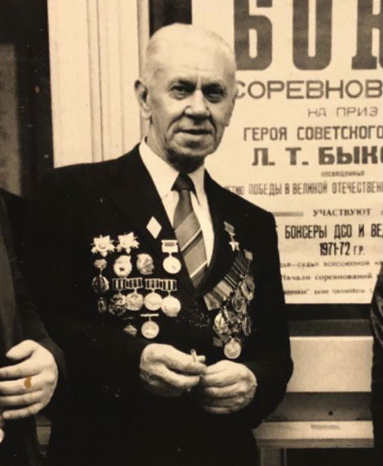 «Но больше всего он любил бокс». История о подвигах Героя Советского Союза танкиста Леонида Быкова