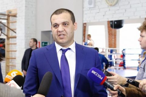 Умар Кремлёв: хотим организовать бой Бернарда Хопкинса и Роя Джонса летом в "Лужниках", а возглавит это шоу поединок Артура Бетербиева