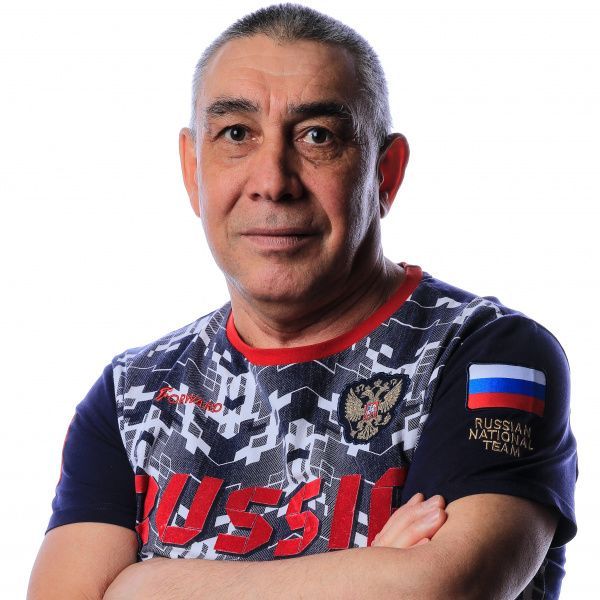 Виктор Фархутдинов о чемпионате России по боксу среди мужчин: нужно думать не только о Токио, но и о подготовке резерва 