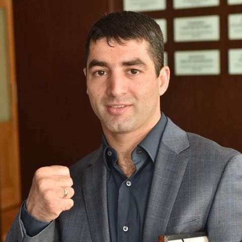 Михаил Алоян: встреча с Чилембой – очень важный бой в карьере Павла Силягина