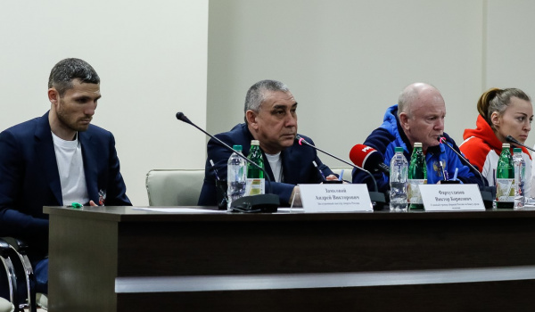 Сборная России по боксу встретилась со СМИ в преддверии вылета в Лондон