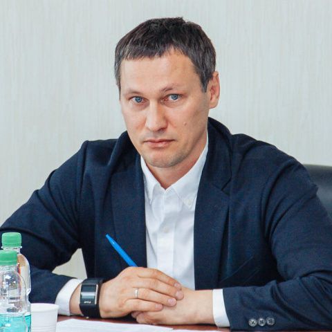 Поздравляем с днем рождения Олега Саитова!