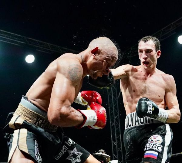 ПАВЕЛ СИЛЯГИН – АЙЗЕК ЧИЛЕМБА: ПОБЕДА ПО ОЧКАМ