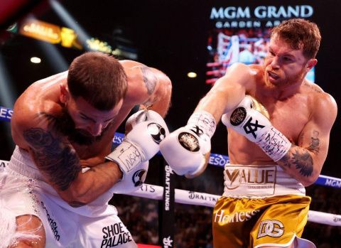 АЛЬВАРЕС-ПЛАНТ: НОКАУТ И НИКАКИХ ВОПРОСОВ