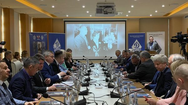 Состоялась презентация книги «Валерий Попенченко. Первый во всём»