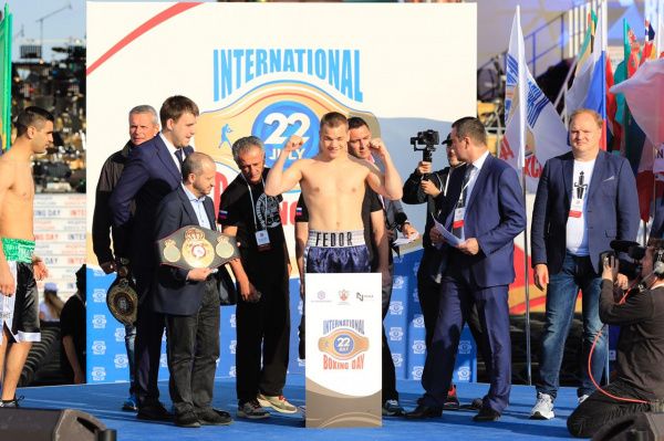 Состоялась церемония взвешивания боксерского шоу на Красной площади