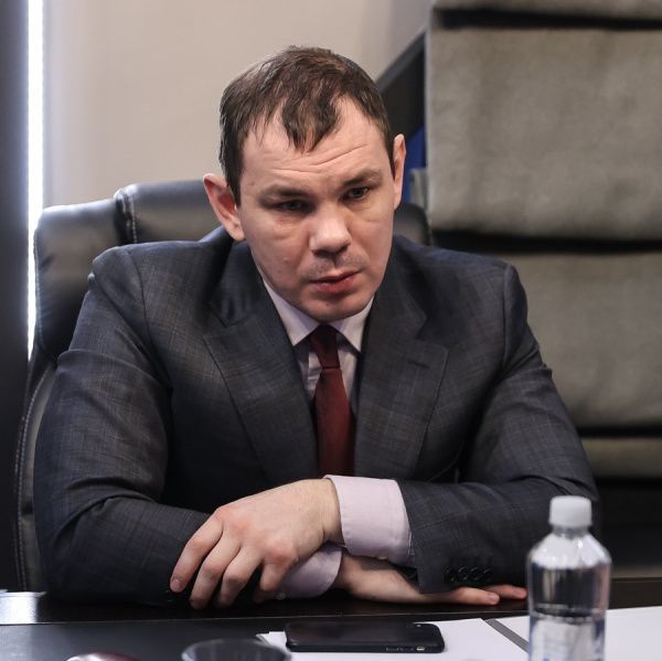 Егор Мехонцев: считаю команду ОКР главным фаворитом боксерских соревнований на Олимпиаде в Токио