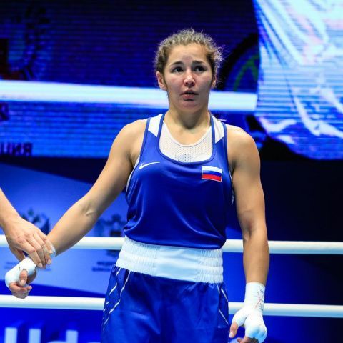 Поздравляем Карину Тазабекову