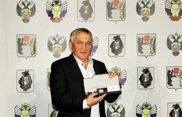 Поздравляем с Днем Рождения Тимофеева Е.Е.