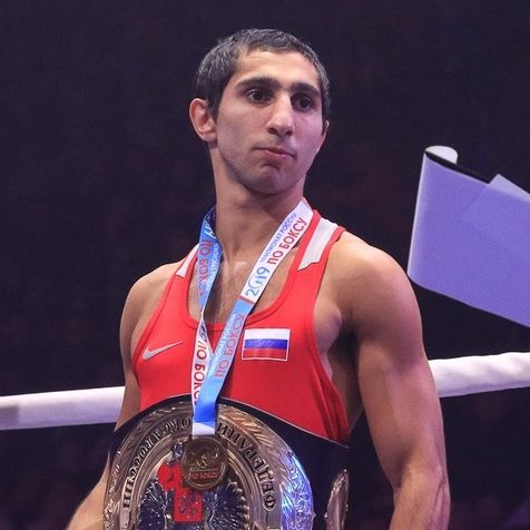 Сегодня празднует День рождения чемпион России по боксу Эдмонд Худоян