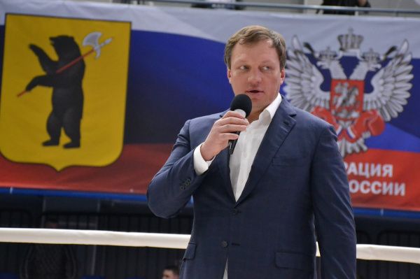 Поздравляем Дмитрия Васильевича Шлапака с 45-летием!