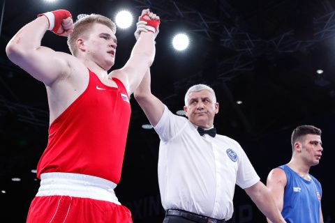 Российский боксер Владислав Муравин стартовал с досрочной победы на первенстве Европы 19-22 во Владикавказе