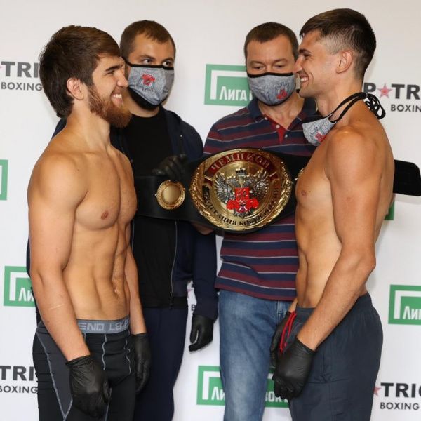 Результаты процедуры взвешивания участников боксерского шоу 3 июля в Москве 