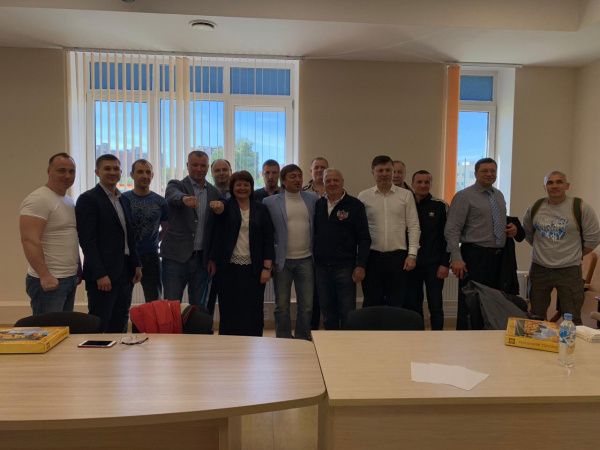В Нижнем Новгороде состоялось совещание первого заместителя генерального секретаря Федерации бокса России Кириенко Т.А. с представителями боксёрской общественности Нижегородской области