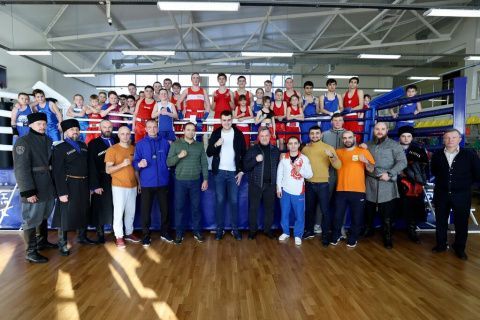 Кирилл Щекутьев оценил СШОР2 в посёлке Горячеводском