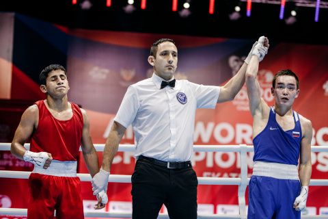 Василий Егоров одержал первую победу на чемпионате мира в Екатеринбурге