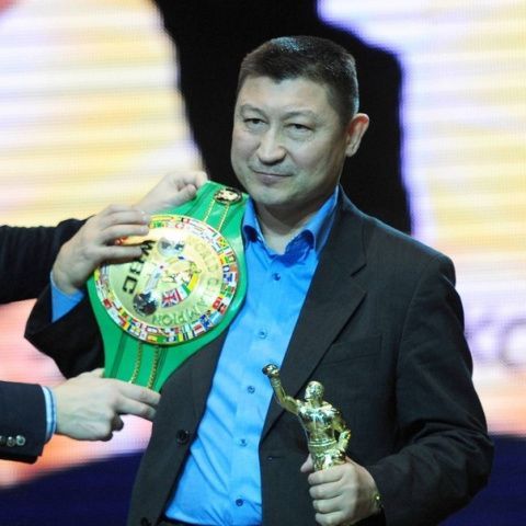 Поздравляем Юрия Арбачакова