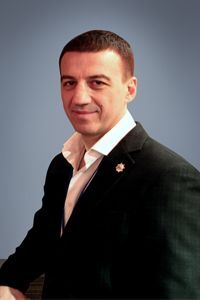 Поздравляем с Днем рождения Александра Колесникова