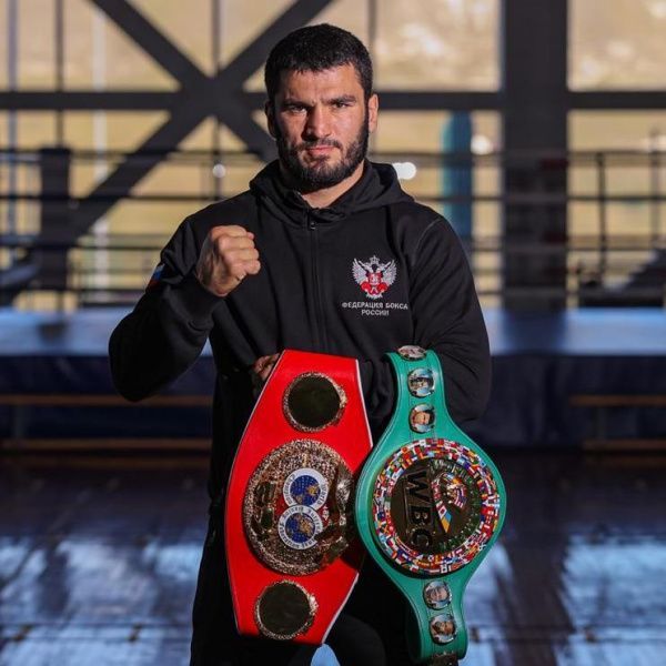 Артур Бетербиев приступил к тренировкам 