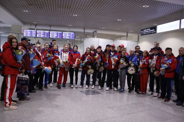 Торжественная встреча сборной России с Первенства Европы среди юниоров и юниорок 19-22 лет